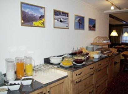 Alpenhof Pension-Garni Nauders Exterior photo