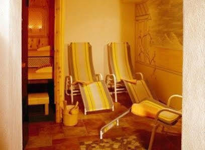 Alpenhof Pension-Garni Nauders Exterior photo